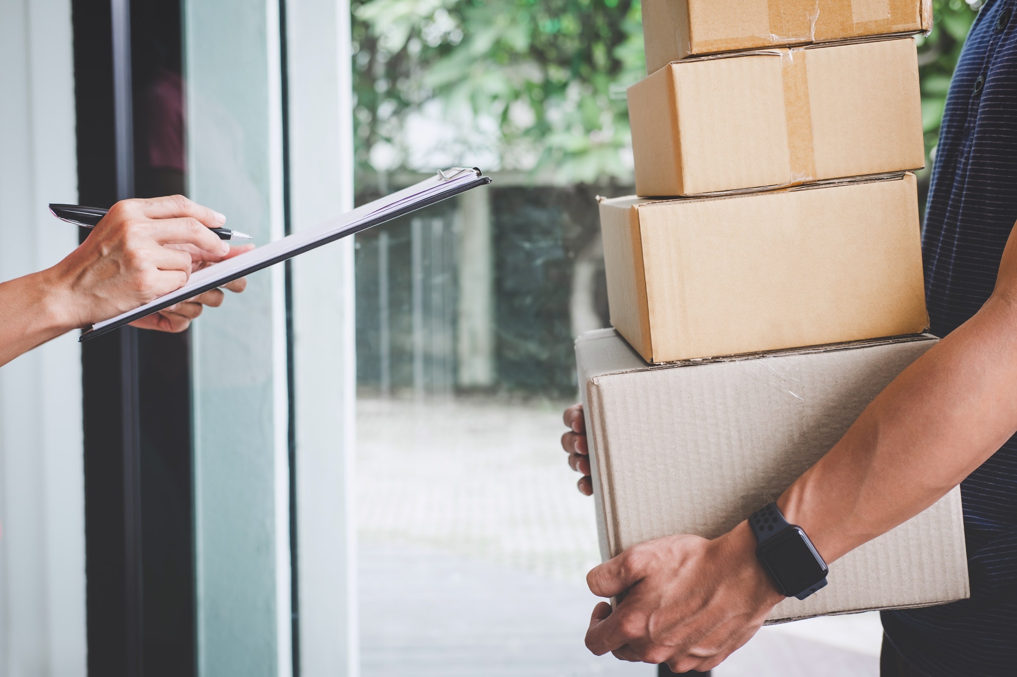 Home delivery service and working with service mind